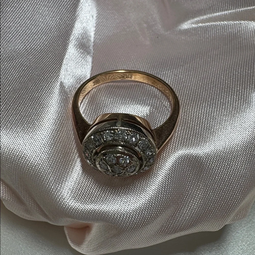 Vintage 14 K gold and diamonds Women's Ring - Picture 7 of 10